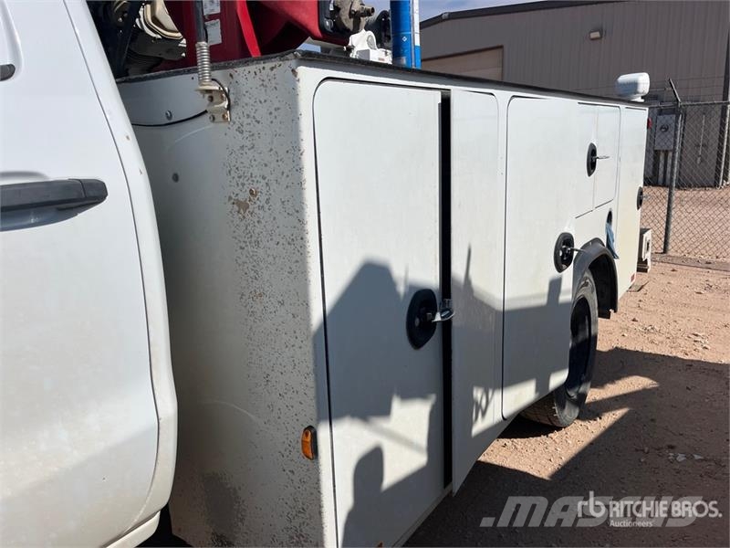 Chevrolet 5500 多目的／汎用車両