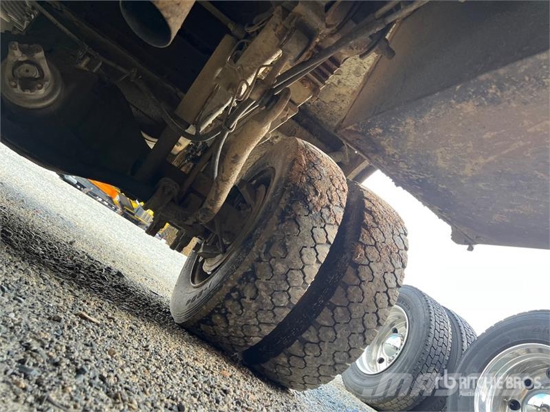 Chevrolet 5500 Pilsētas atkritumvedēji