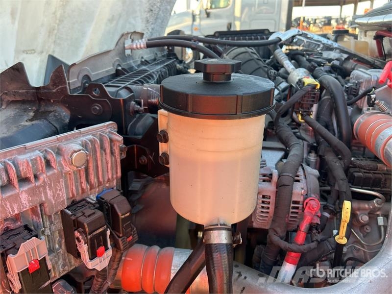 Chevrolet 5500HD 4x2 Service Truck Municipal / general purpose vehicles
