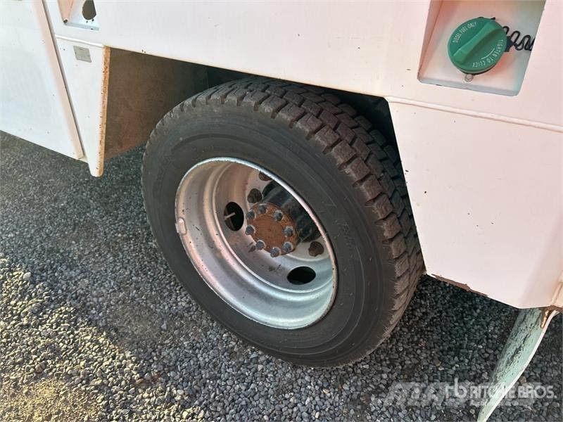 Chevrolet 5500HD 4x2 Service Truck Municipal / general purpose vehicles