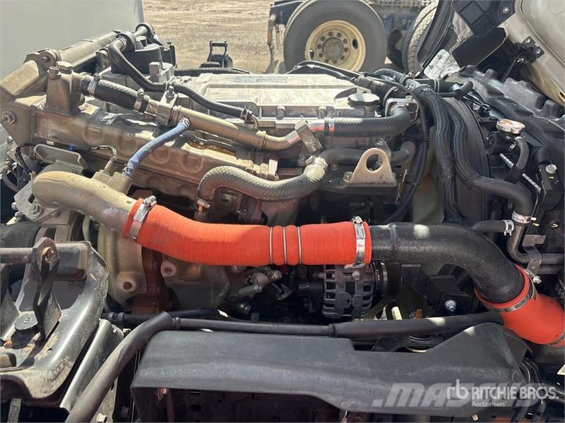 Chevrolet 5500XD 4x2 Van Truck 厢式货车
