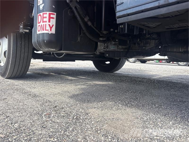 Chevrolet 5500XD 4x2 Van Truck 厢式货车