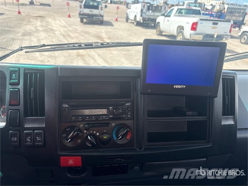 Chevrolet 5500XD 4x2 Van Truck 厢式货车