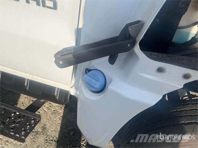 Chevrolet 6500 HD 4x2 Service Truck Municipal / general purpose vehicles