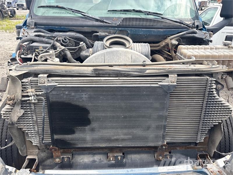 Chevrolet 7500 4x2 Cab and Chassis Cabins and interior