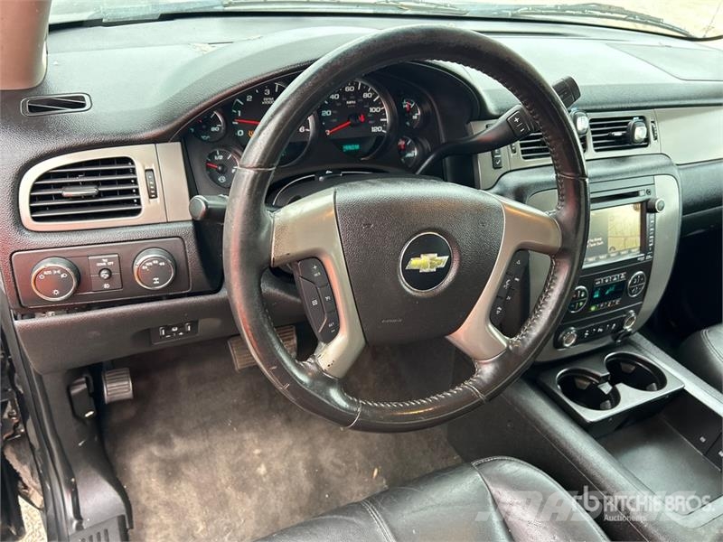 Chevrolet Avalanche 4x4 Crew Cab Pickup Otros