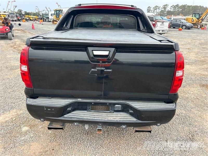 Chevrolet Avalanche 4x4 Crew Cab Pickup Otros