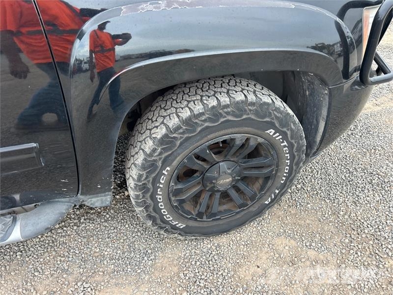 Chevrolet Avalanche 4x4 Crew Cab Pickup Otros