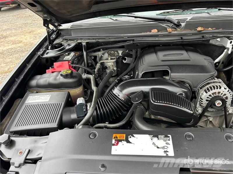 Chevrolet Avalanche 4x4 Crew Cab Pickup Otros