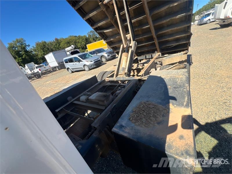 Chevrolet C4500 4x2 Dump Truck Tippbilar