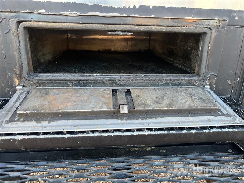 Chevrolet C6500 4x2 Lube Truck Tankbiler