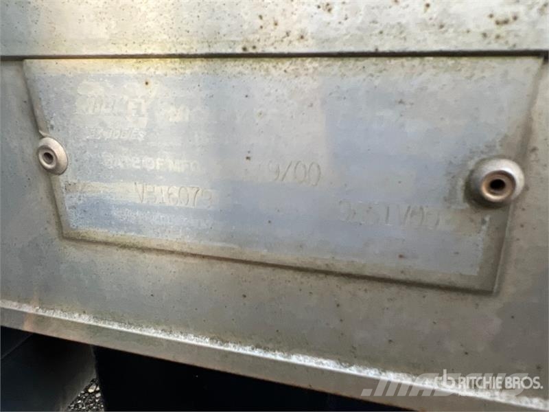 Chevrolet C6500 4x2 Lube Truck Tankbiler