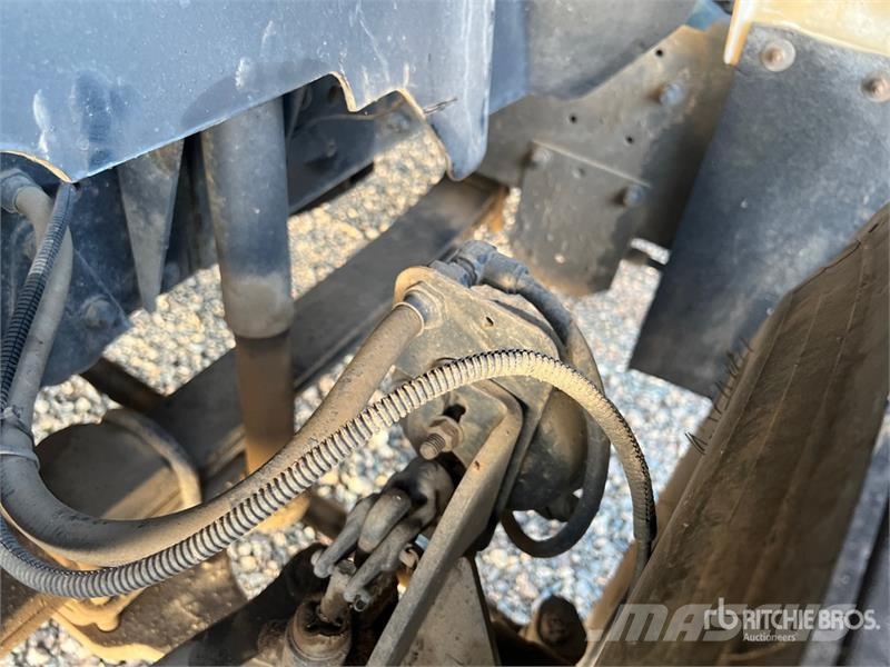 Chevrolet C6500 4x2 Lube Truck Tankbiler