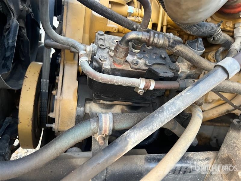 Chevrolet C6500 4x2 Lube Truck Tankbiler