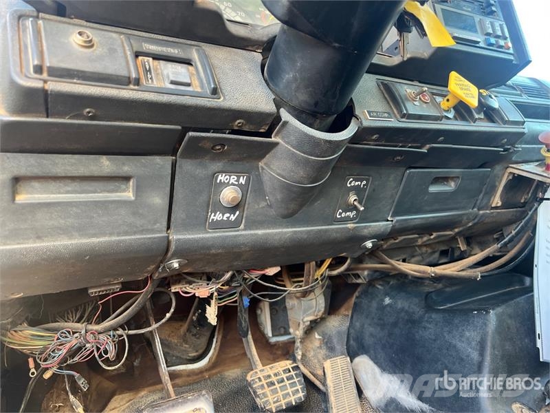 Chevrolet C6500 4x2 Lube Truck Tankbiler