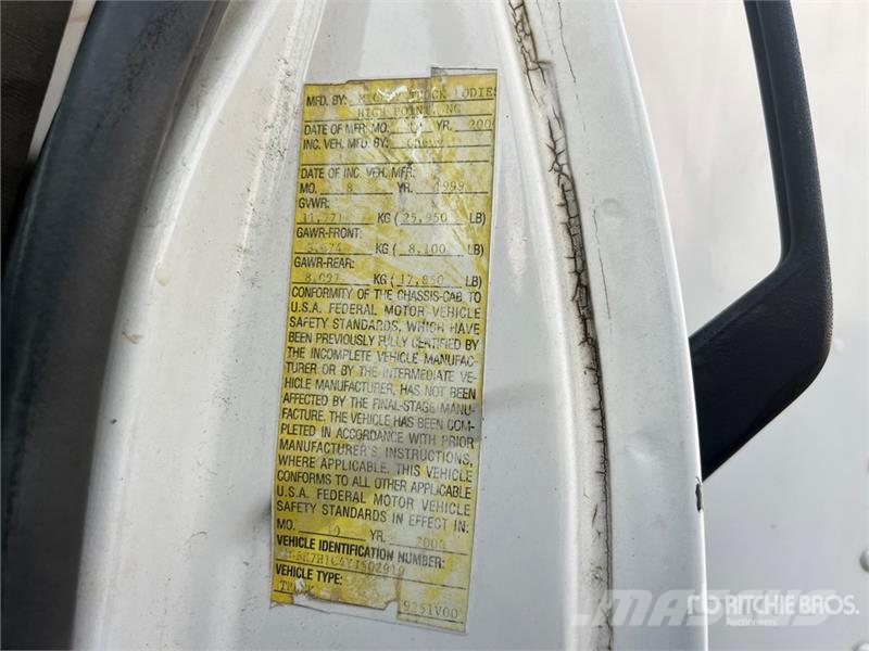 Chevrolet C6500 4x2 Lube Truck Tankbiler