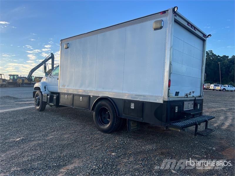 Chevrolet C6500 4x2 Lube Truck Tankbiler