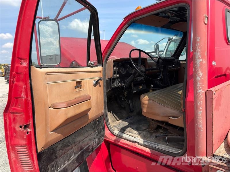 Chevrolet C70 Cisterny na vodu