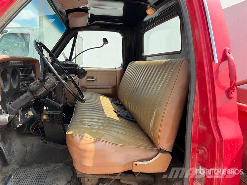 Chevrolet C70 Cisterny na vodu