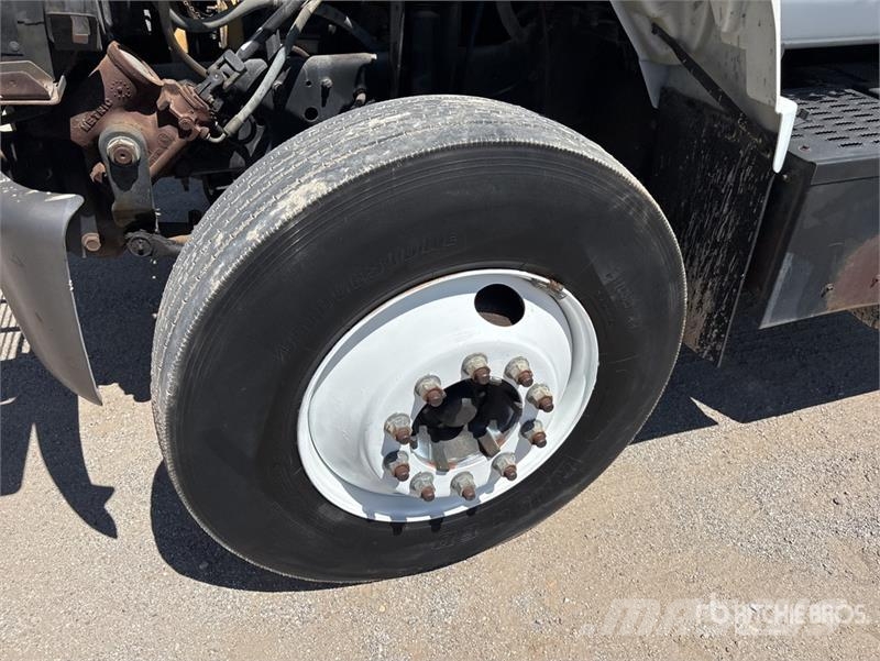 Chevrolet C7500 Saug- und Druckwagen