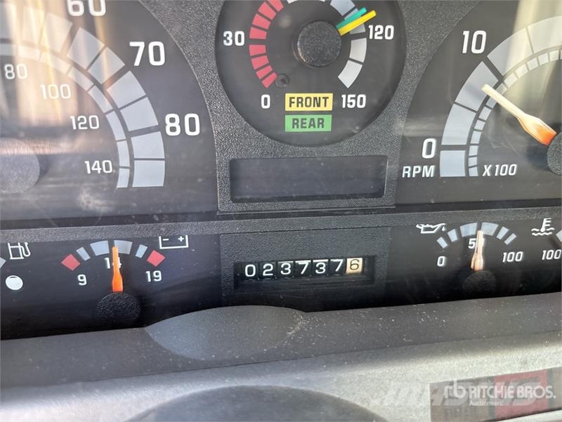 Chevrolet C7500 Saug- und Druckwagen