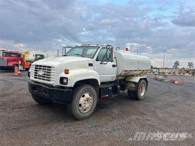 Chevrolet C7500 Поливальні машини