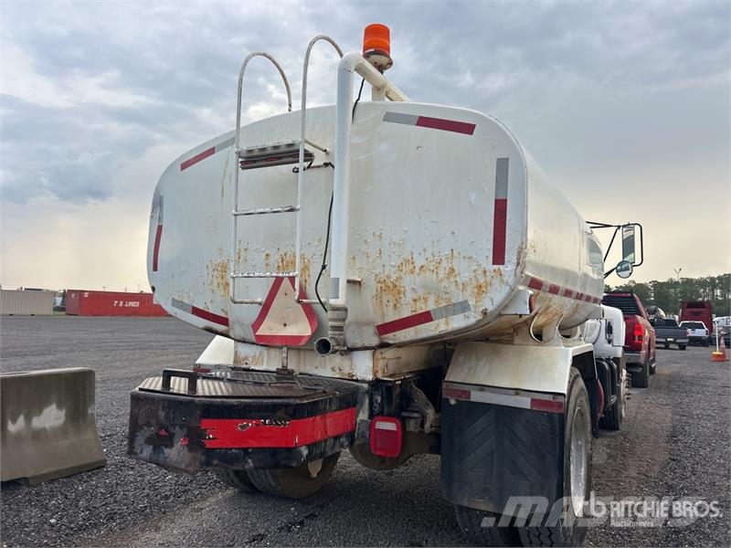 Chevrolet C7500 Поливальні машини
