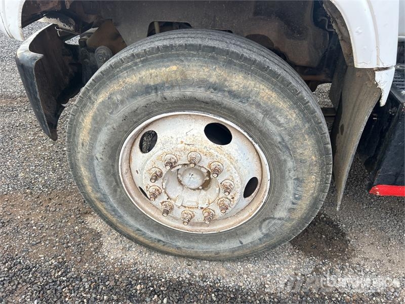 Chevrolet C7500 Поливальні машини