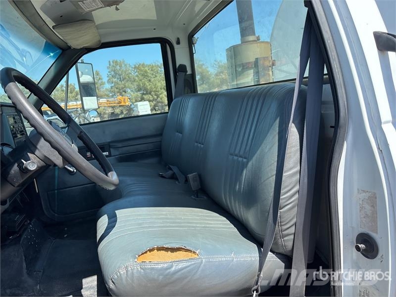 Chevrolet C7500 Saug- und Druckwagen