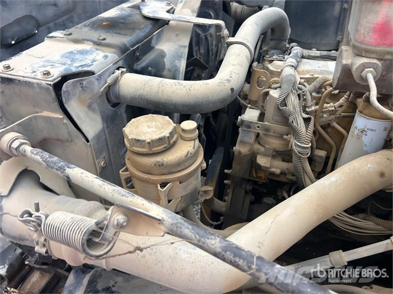 Chevrolet C7500 Поливальні машини