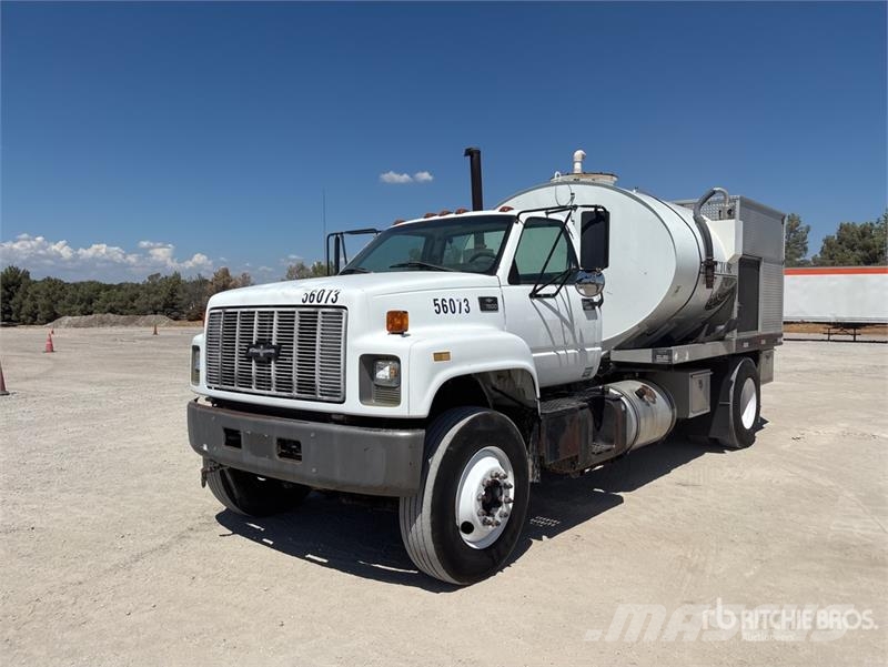Chevrolet C7500 Saug- und Druckwagen