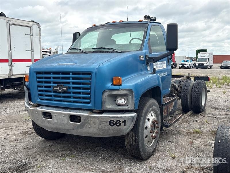 Chevrolet C7500 Cabins and interior