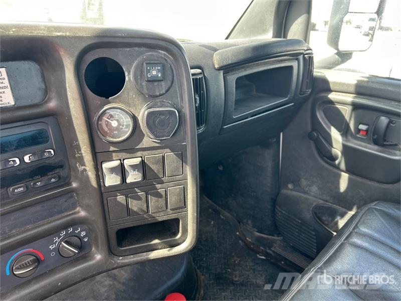 Chevrolet C7500 Кабини