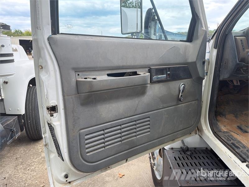 Chevrolet C7500 Vanningsvogn for støvdemping