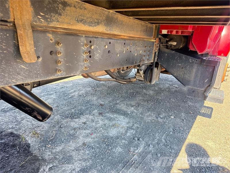 Chevrolet C7500 Flatbed/Dropside trucks