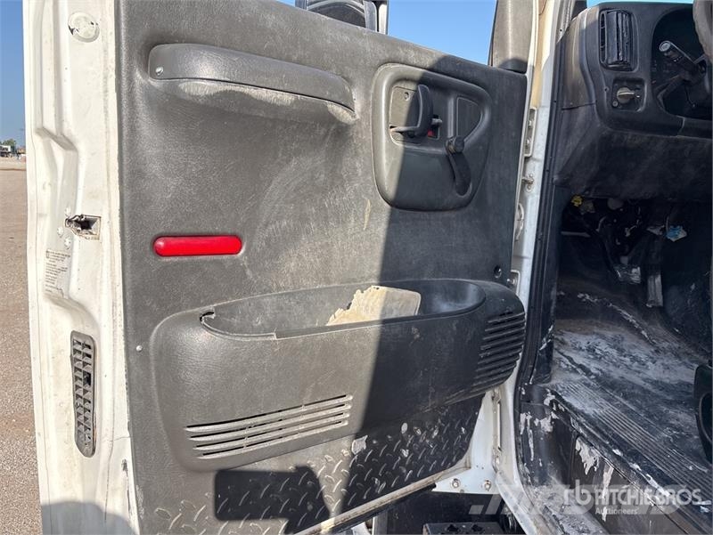 Chevrolet C8500 4000 gal 6x4 Water Truck Vattentankbilar