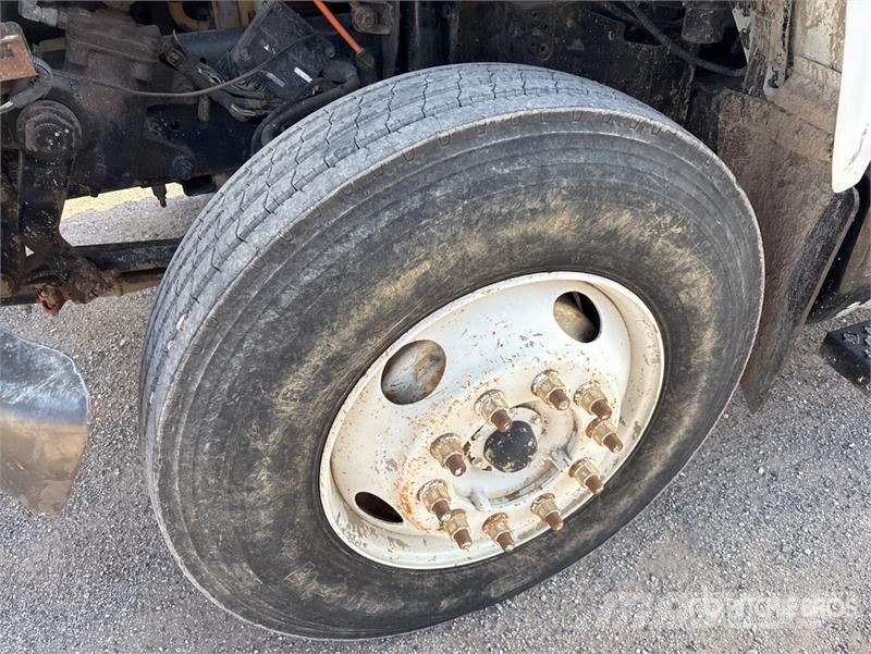 Chevrolet C8500 4000 gal 6x4 Water Truck Vattentankbilar