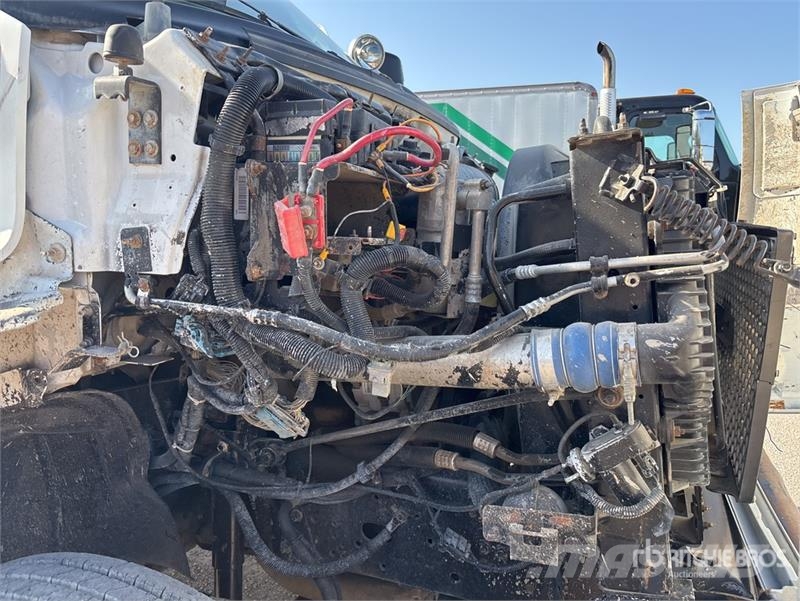 Chevrolet C8500 4000 gal 6x4 Water Truck Vattentankbilar