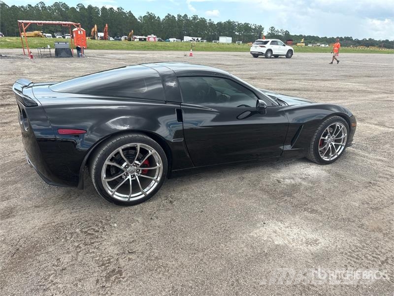 Chevrolet Corvette Automobile Masini