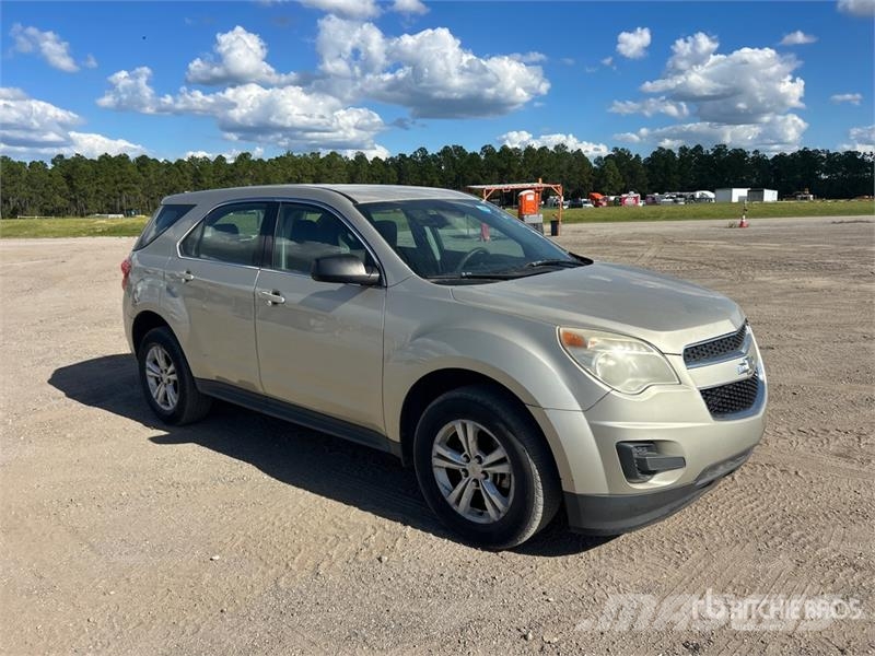 Chevrolet Equinox 2WD SUV Otomobiller
