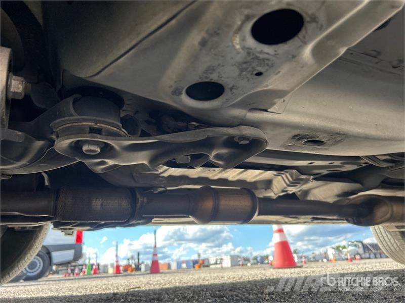 Chevrolet Equinox 2WD SUV Otomobiller