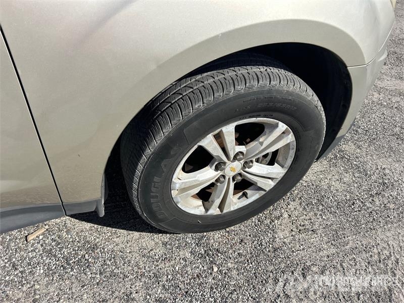 Chevrolet Equinox 2WD SUV Otomobiller