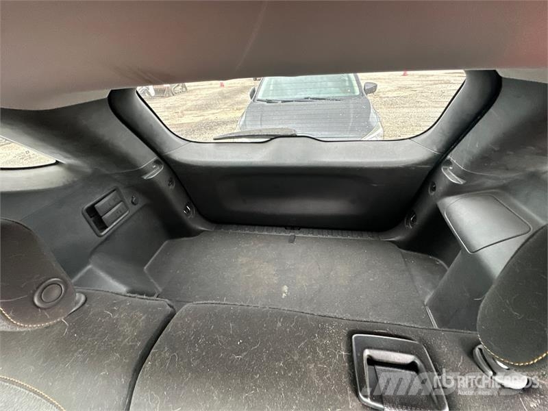 Chevrolet Equinox LT 2WD SUV Samochody osobowe