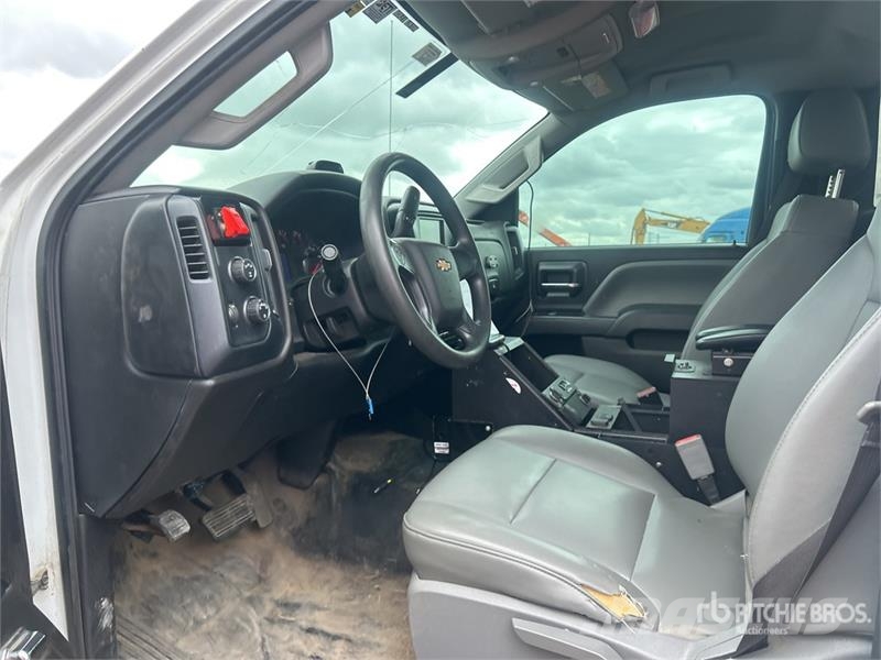 Chevrolet ETC37IH 37 ft on Chevrolet Silverado 6500HD 4x4 Bu Bilmontert lift