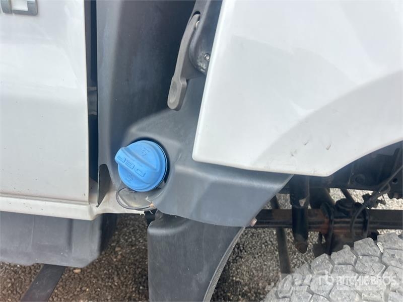 Chevrolet ETC37IH 37 ft on Chevrolet Silverado 6500HD 4x4 Bu Bilmontert lift