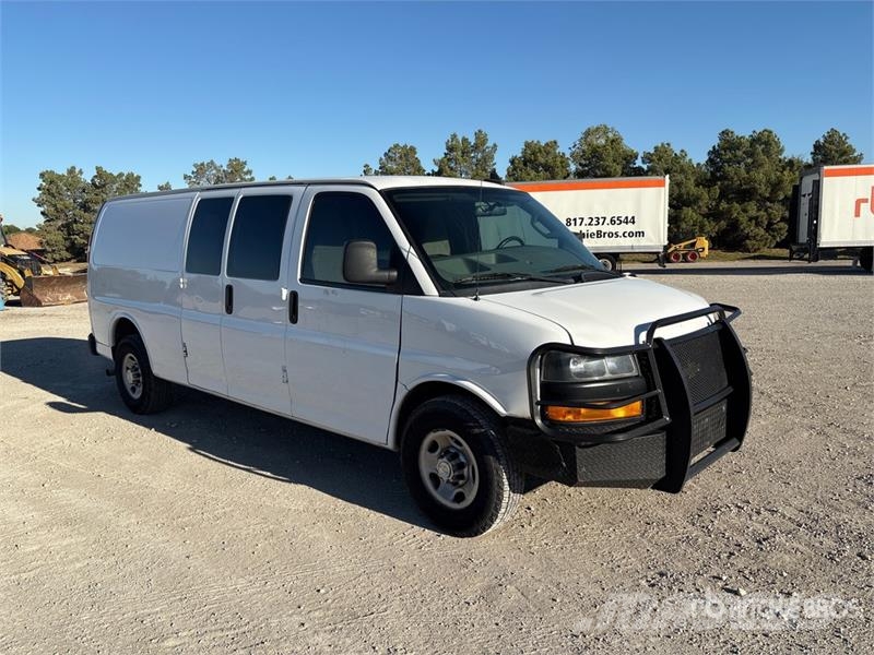 Chevrolet Express 2500 Cargo Van Dostavna vozila / kombiji