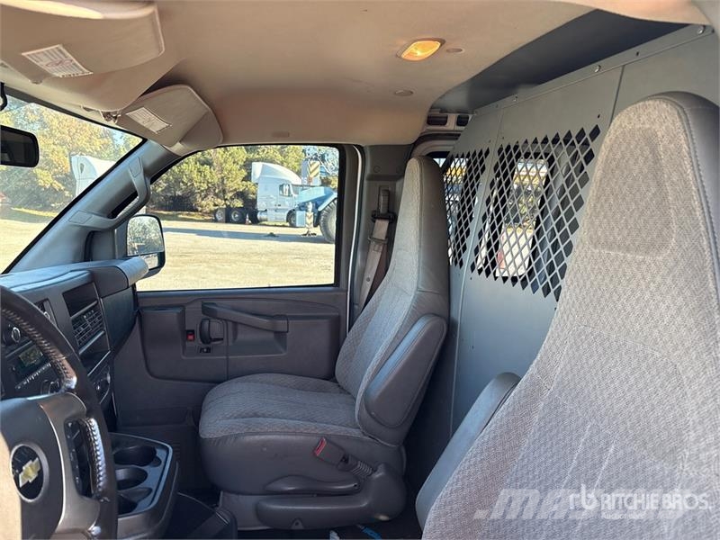 Chevrolet Express 2500 Cargo Van Dostavna vozila / kombiji