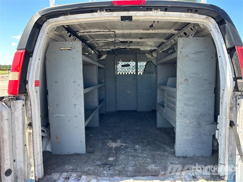 Chevrolet Express 2500 Cargo Van Dostavna vozila / kombiji
