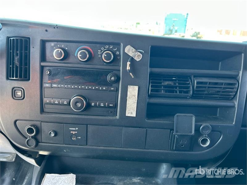 Chevrolet Express 2500 Cargo Van Dostavna vozila / kombiji