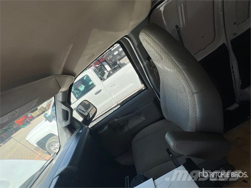 Chevrolet Express 2500 Cargo Van Dostavna vozila / kombiji